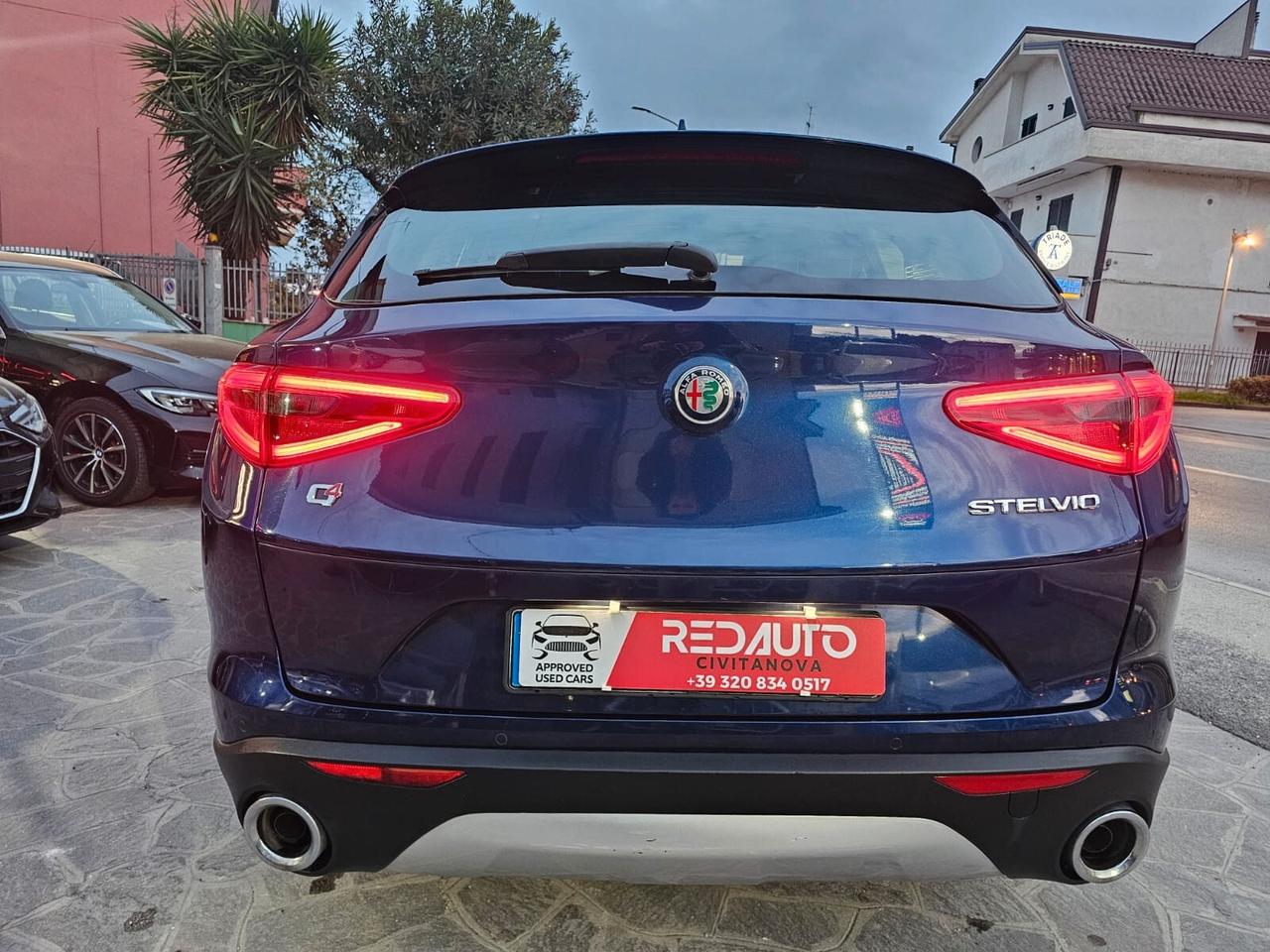 Alfa Romeo Stelvio 2.2 Turbodiesel 180 CV AT8 Q4 Business