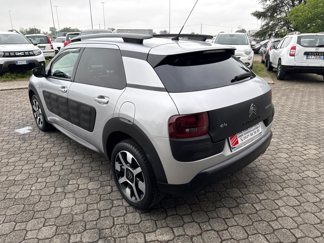 Citroen C4 Cactus BlueHDi 100 Shine
