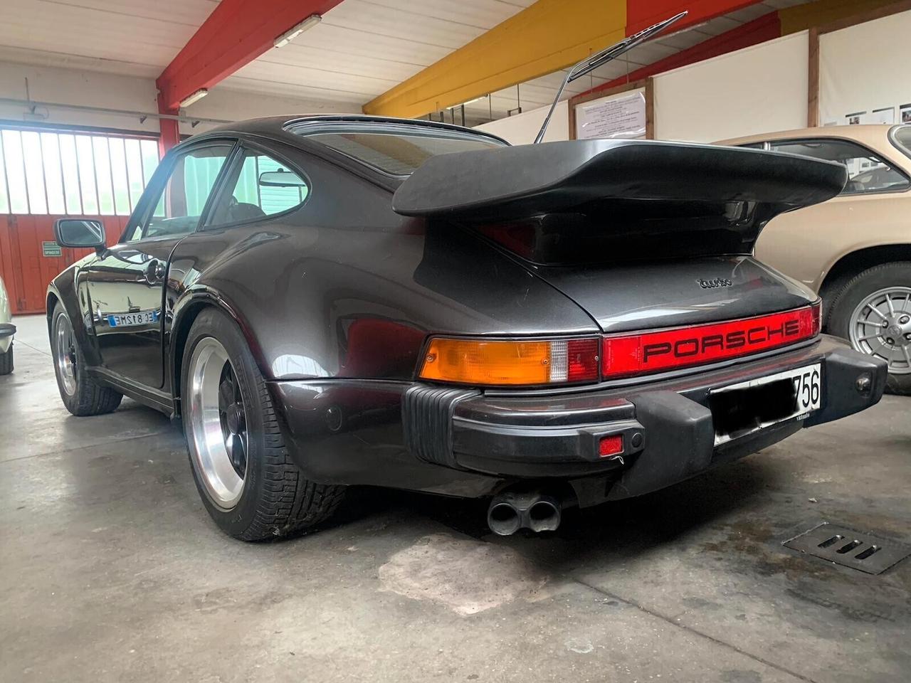 Porsche 911 3.3 Turbo Coupé anno 1980-930- 54000 km- un proprietario utilizzatore-tagliandata ora