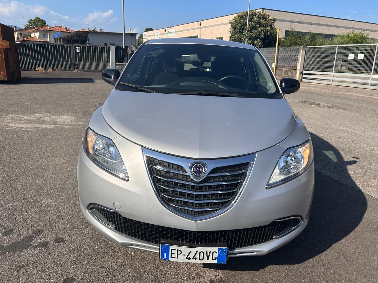 Lancia Ypsilon 1.2 69 CV 5 porte km 107000