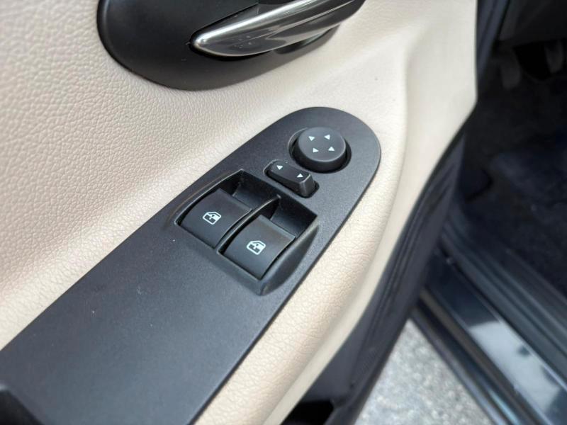 Lancia Ypsilon 5 Porte Ypsilon 1.2 8v Platinum 69cv