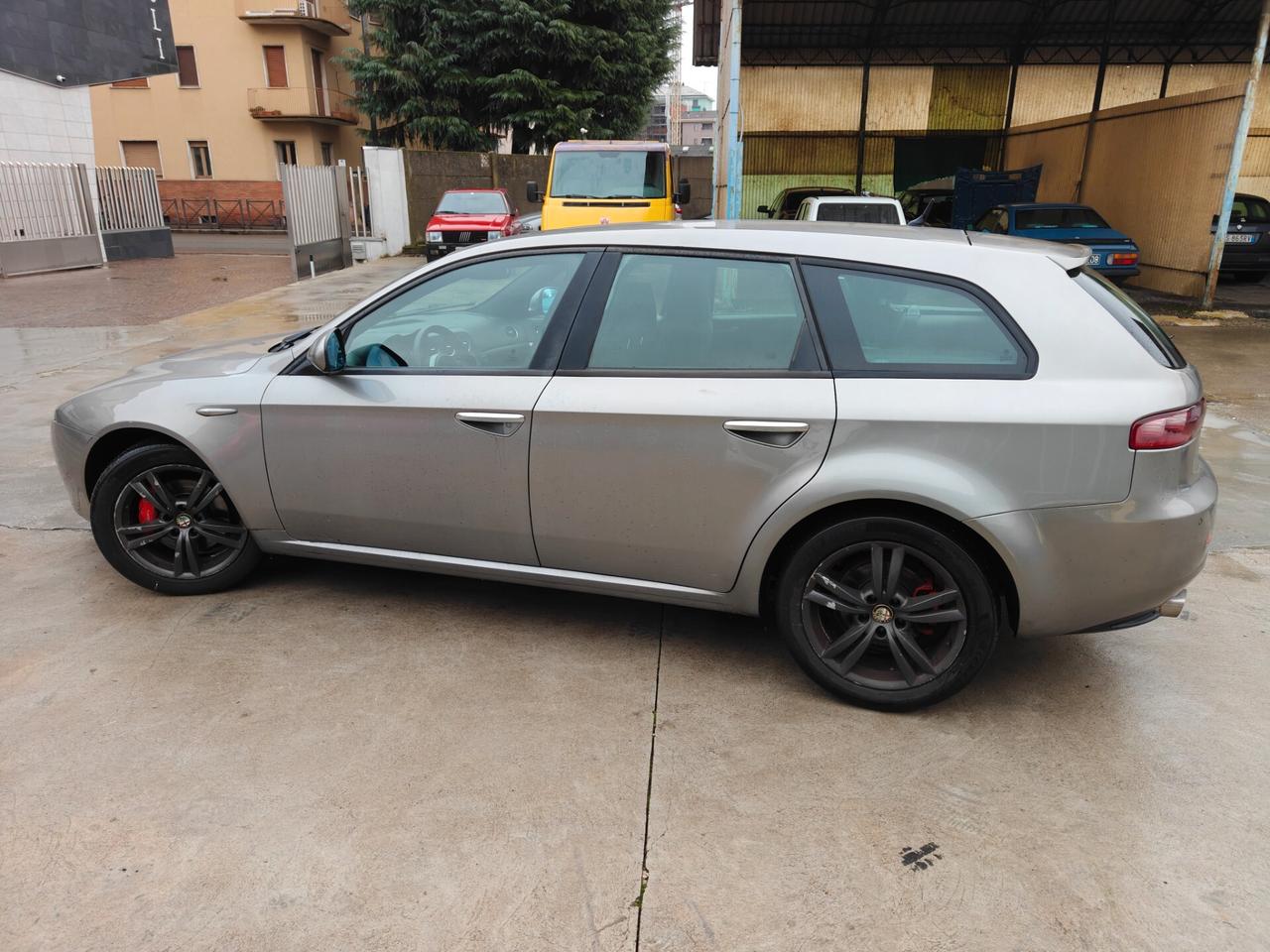 Alfa Romeo 159 1.9 JTDm 16V Sportwagon