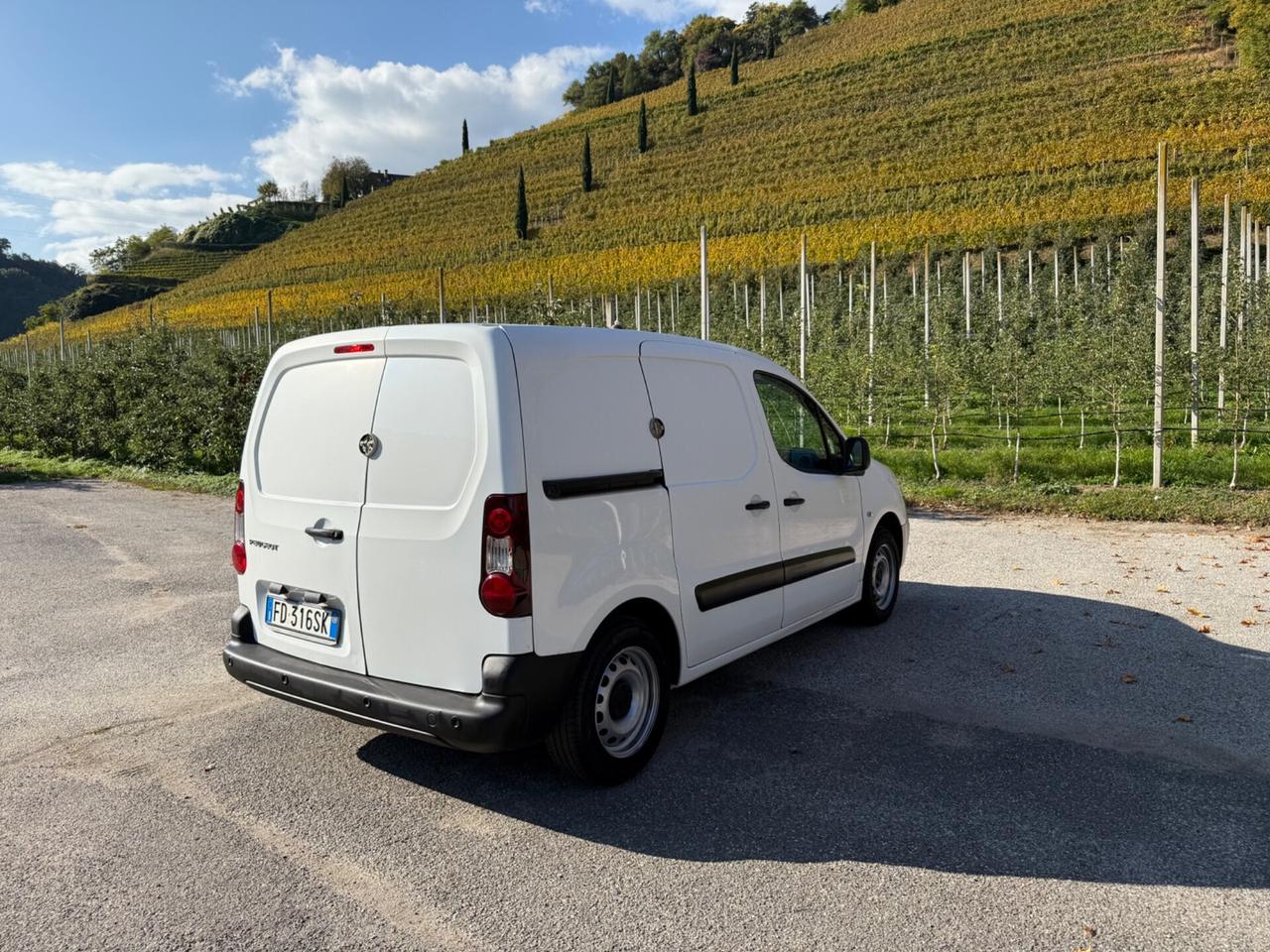 Peugeot Partner BlueHDi 100 L1 Pianale Cabinato