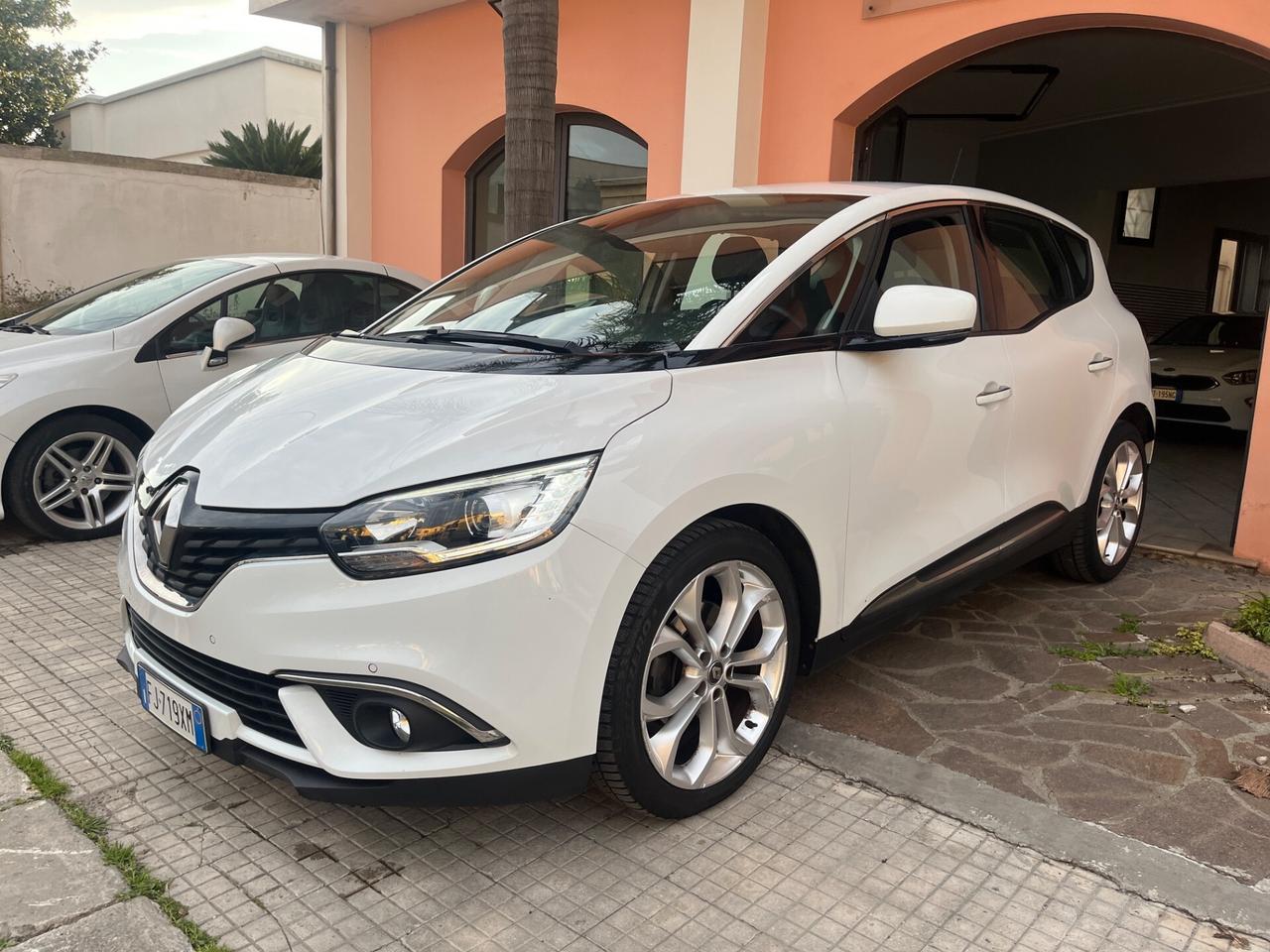 Renault Scenic Scénic dCi 8V 110 CV EDC Energy Bose