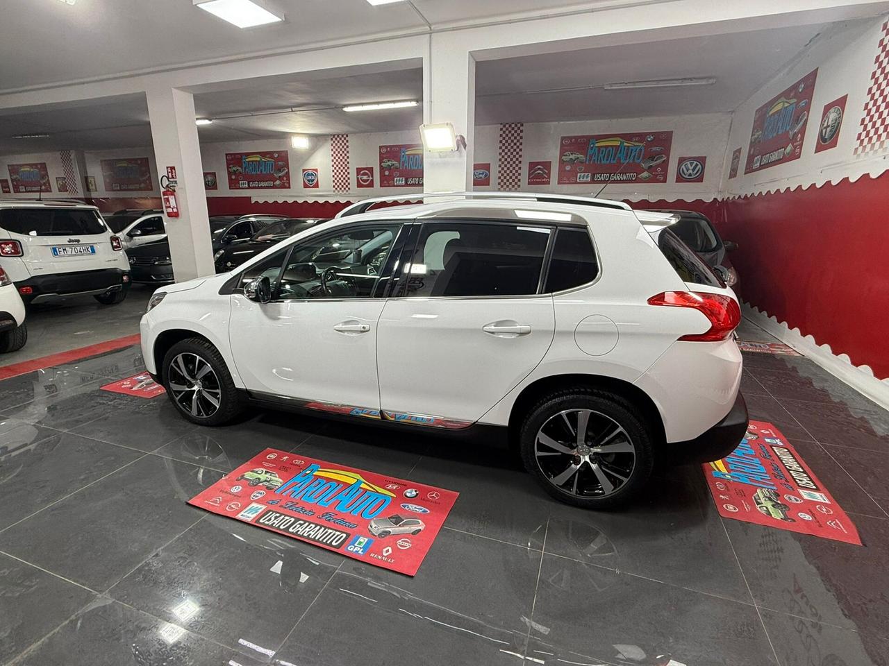 Peugeot 2008 1.6 e-HDi 92cv Urban Cross - 2014