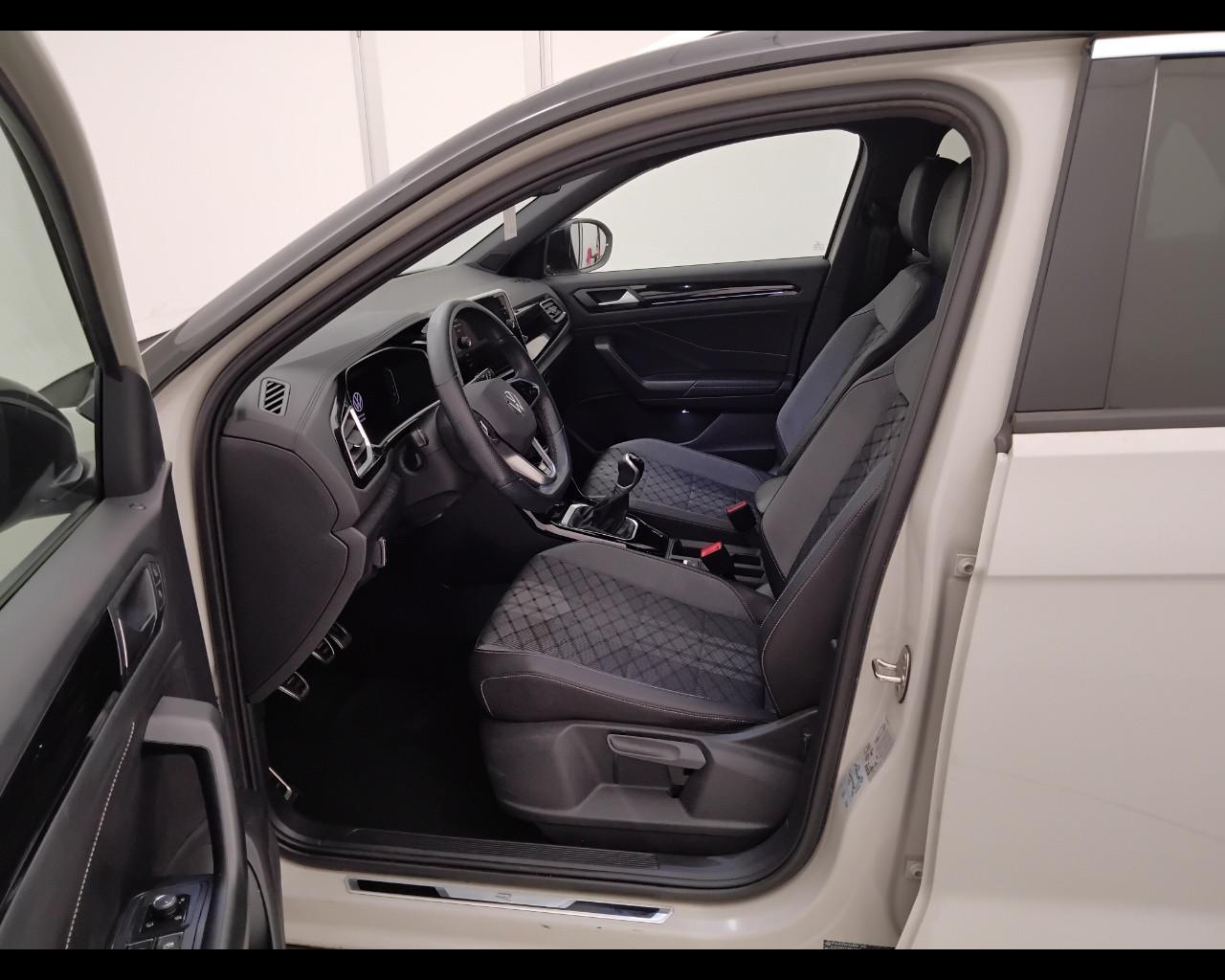 VOLKSWAGEN T-Roc 2022 - T-Roc 1.0 tsi R-Line 110cv