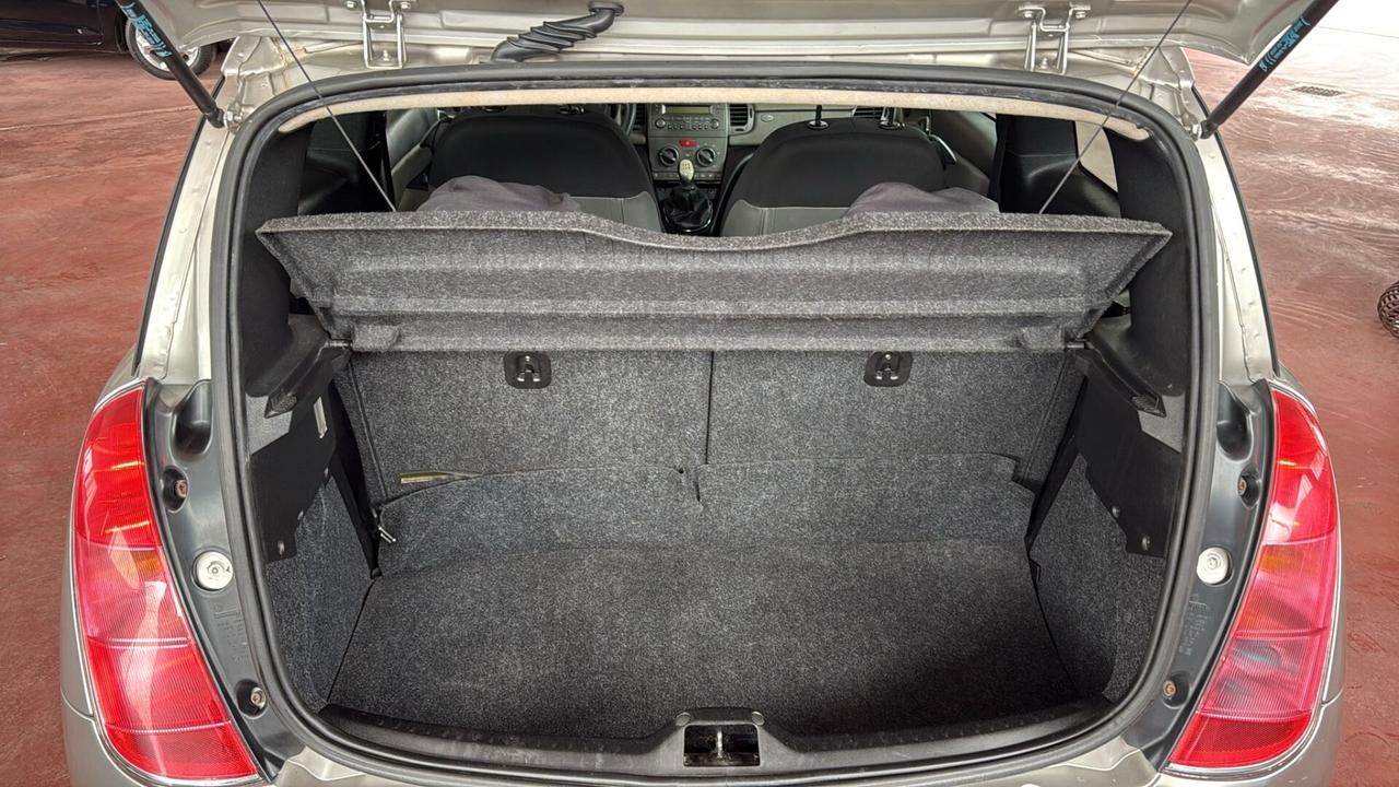 Lancia Ypsilon 1.2 Argento