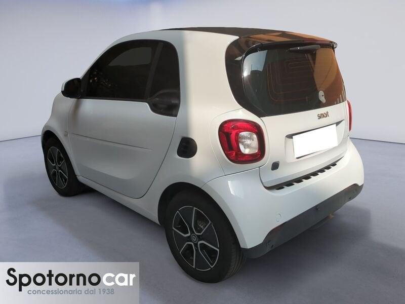 smart fortwo EQ Youngster