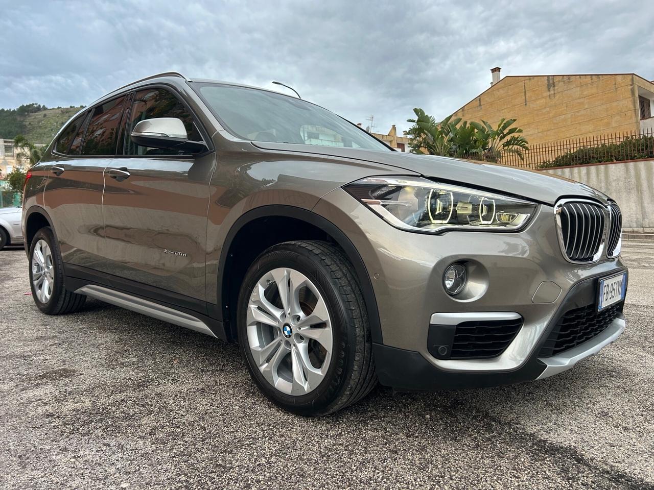 Bmw X1 xDrive20d xLine. Strafull !!!