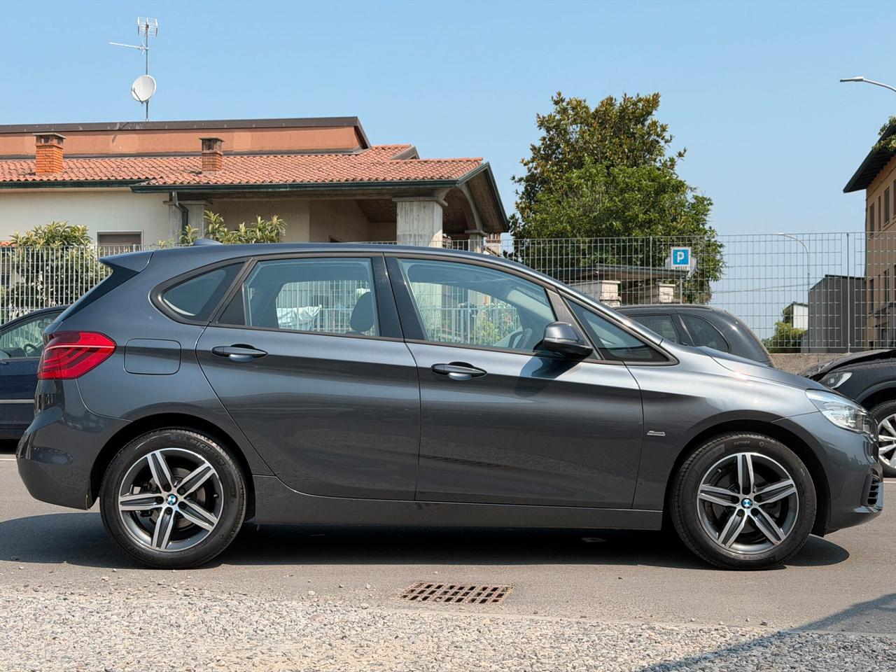 Bmw 2er Active Tourer 218d Sport