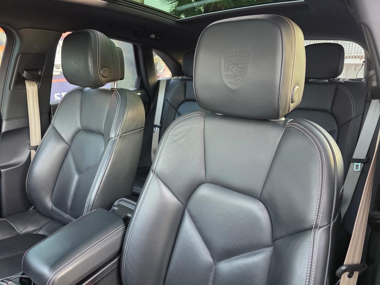 Porsche Macan 2.0 T PASM