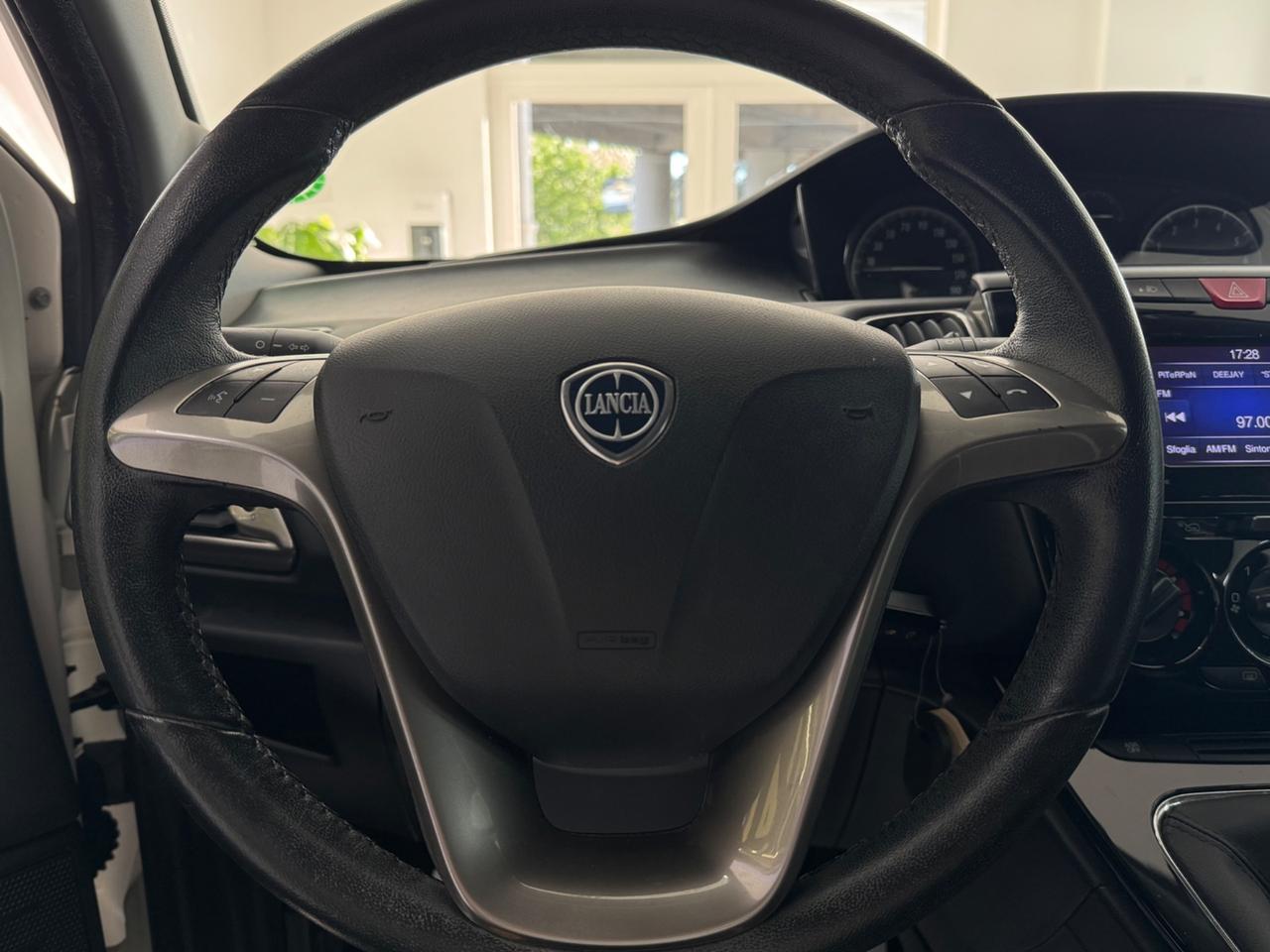 Lancia Ypsilon 1.2 GPL Ecochic Platinum