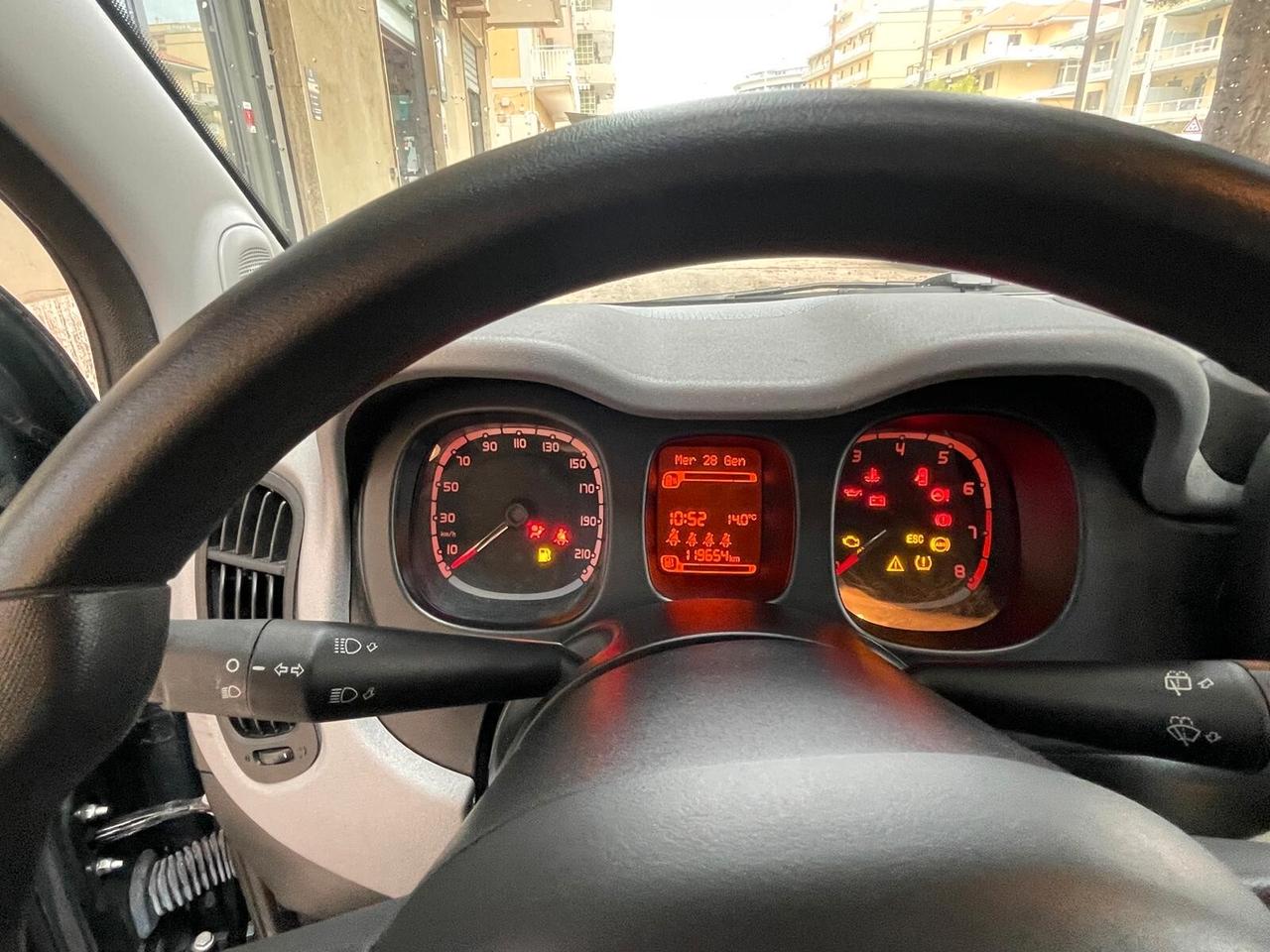 Fiat Panda 1.0 FireFly S&S Hybrid Garmin
