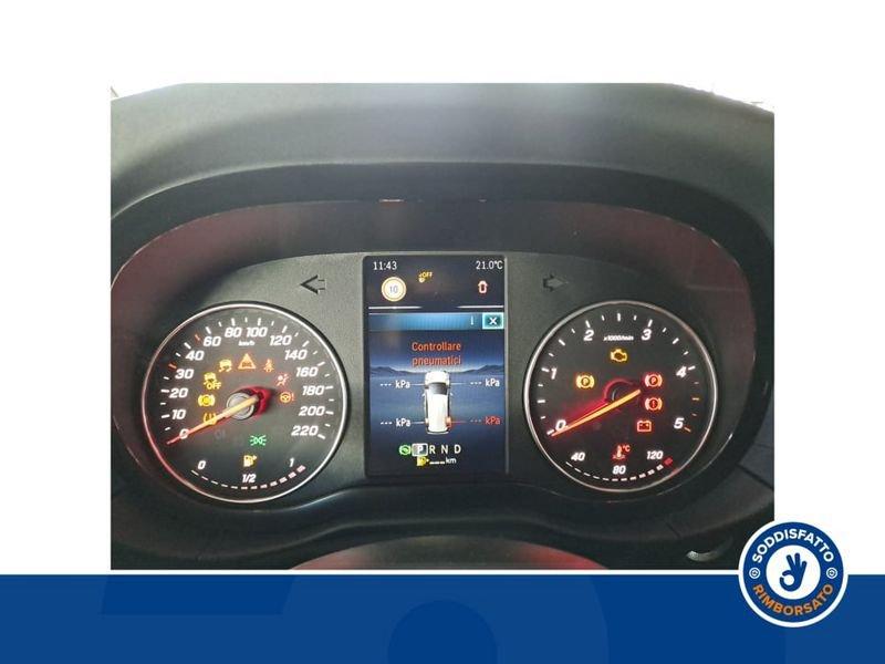 Mercedes-Benz Classe T 180 d AT