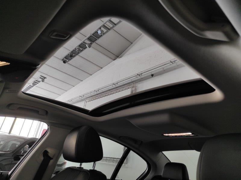BMW Serie 5(G30/31/F90) - 520d 48V Business