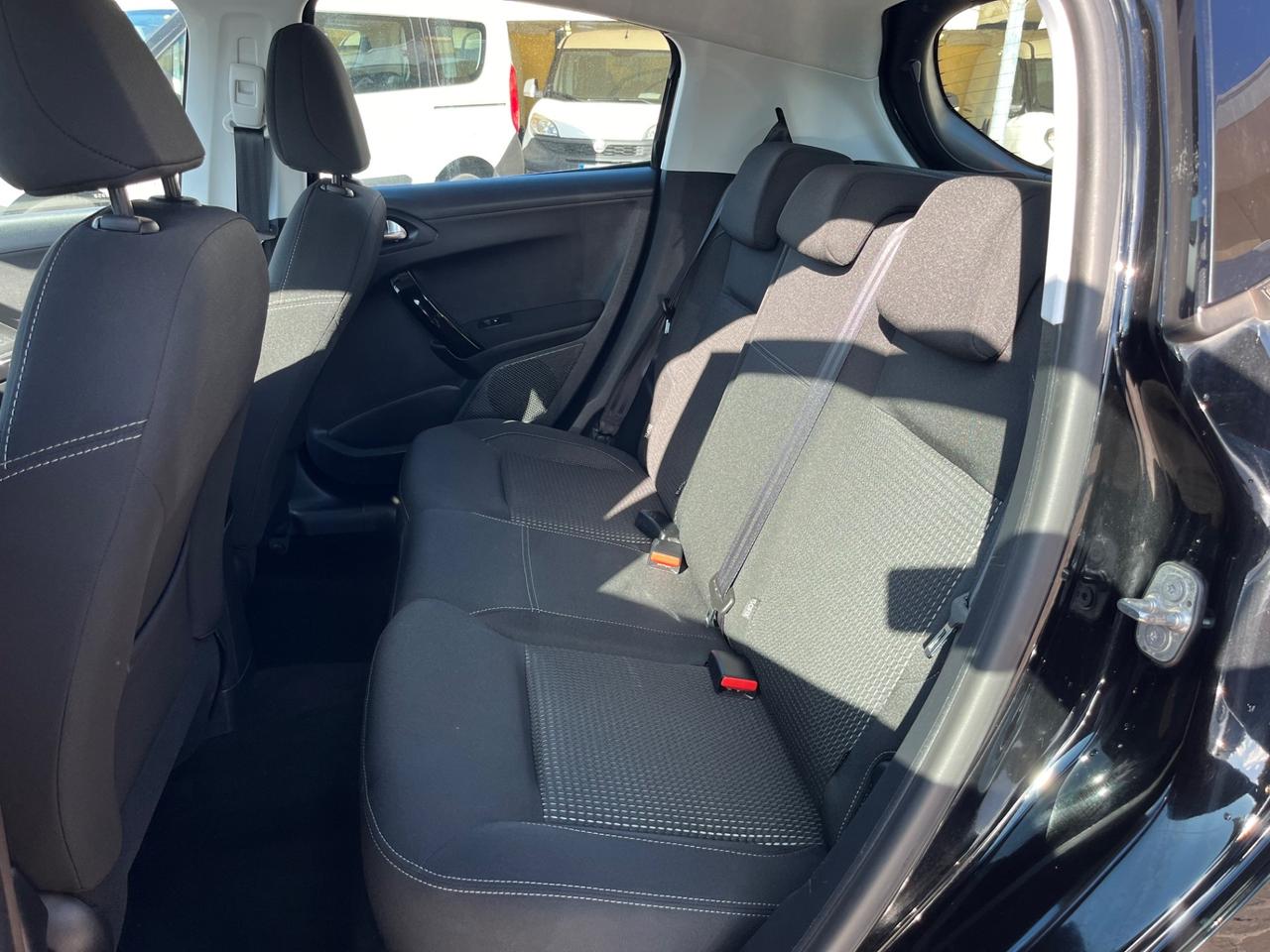 Peugeot 208 1.2 PureTech 82CV 5 porte Allure