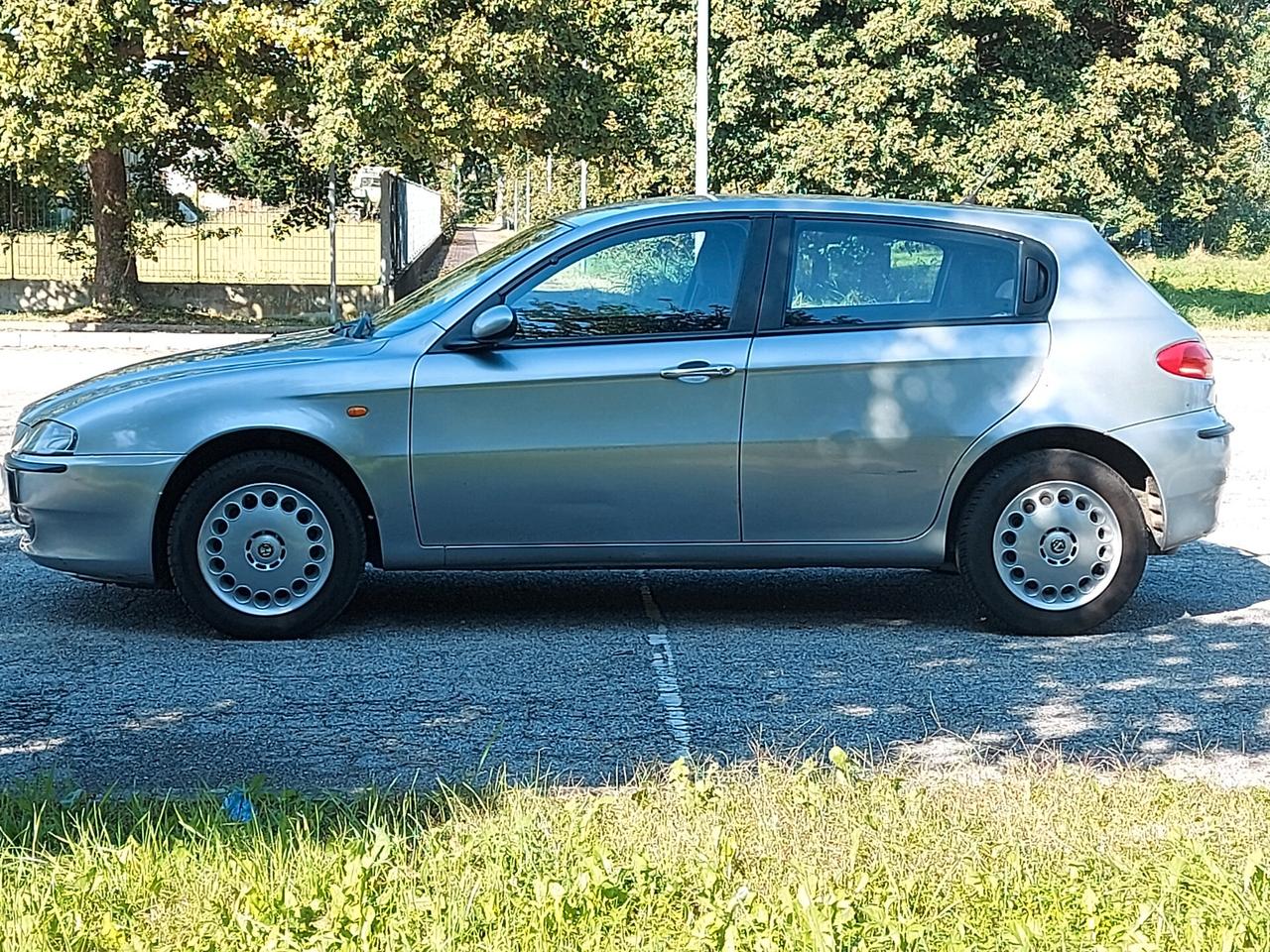 Alfa Romeo 147 1.9 JTD (115 CV) cat 5p. Distinctive