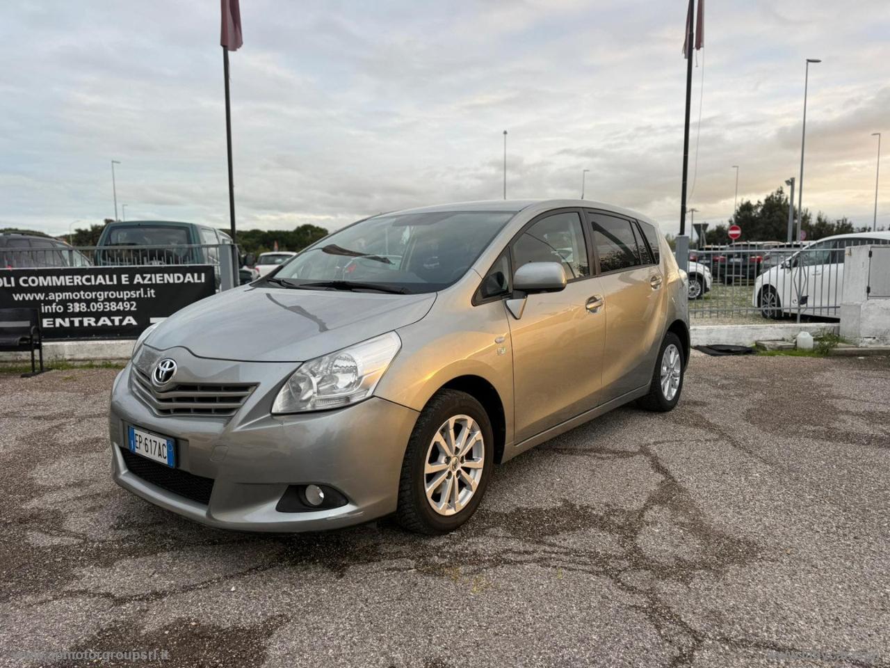 TOYOTA Verso 2.0 D ACTIVE 7 posti