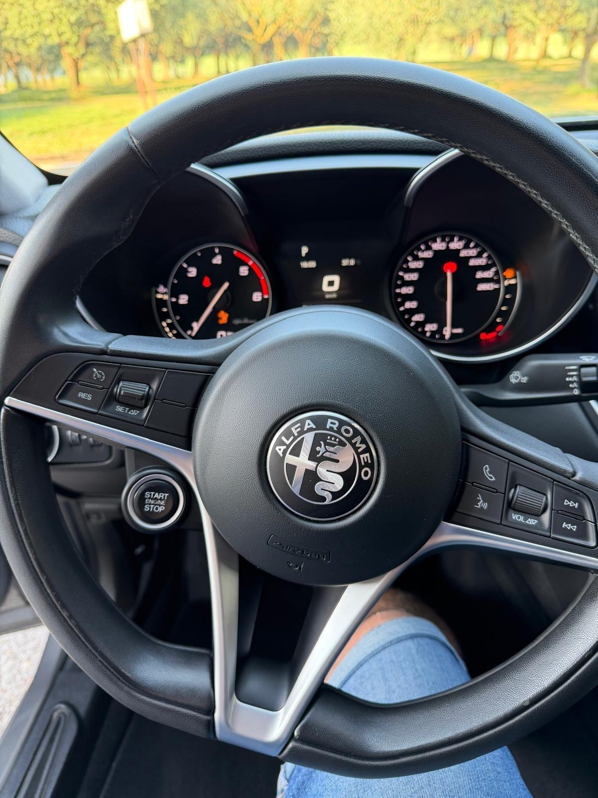 Alfa Romeo Giulia 2.2 Turbodiesel 150 CV AT8 Super