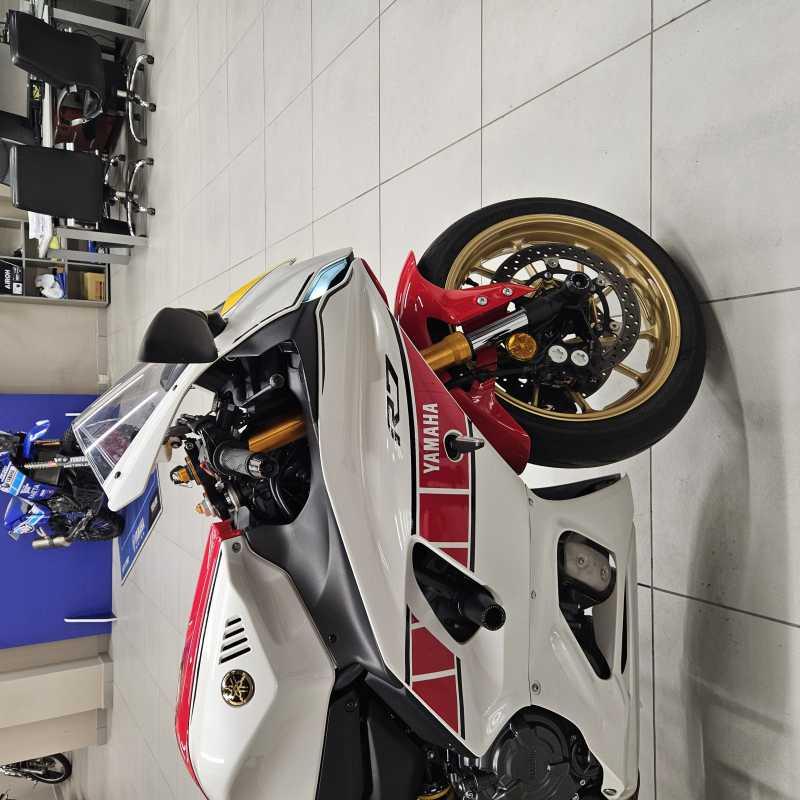 Yamaha YZF R7 World GP 60th Anniversary - 2023