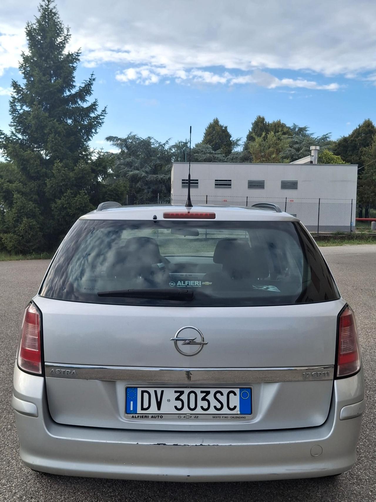 Opel Astra 1.7 CDTI 110CV Station Wagon Cosmo