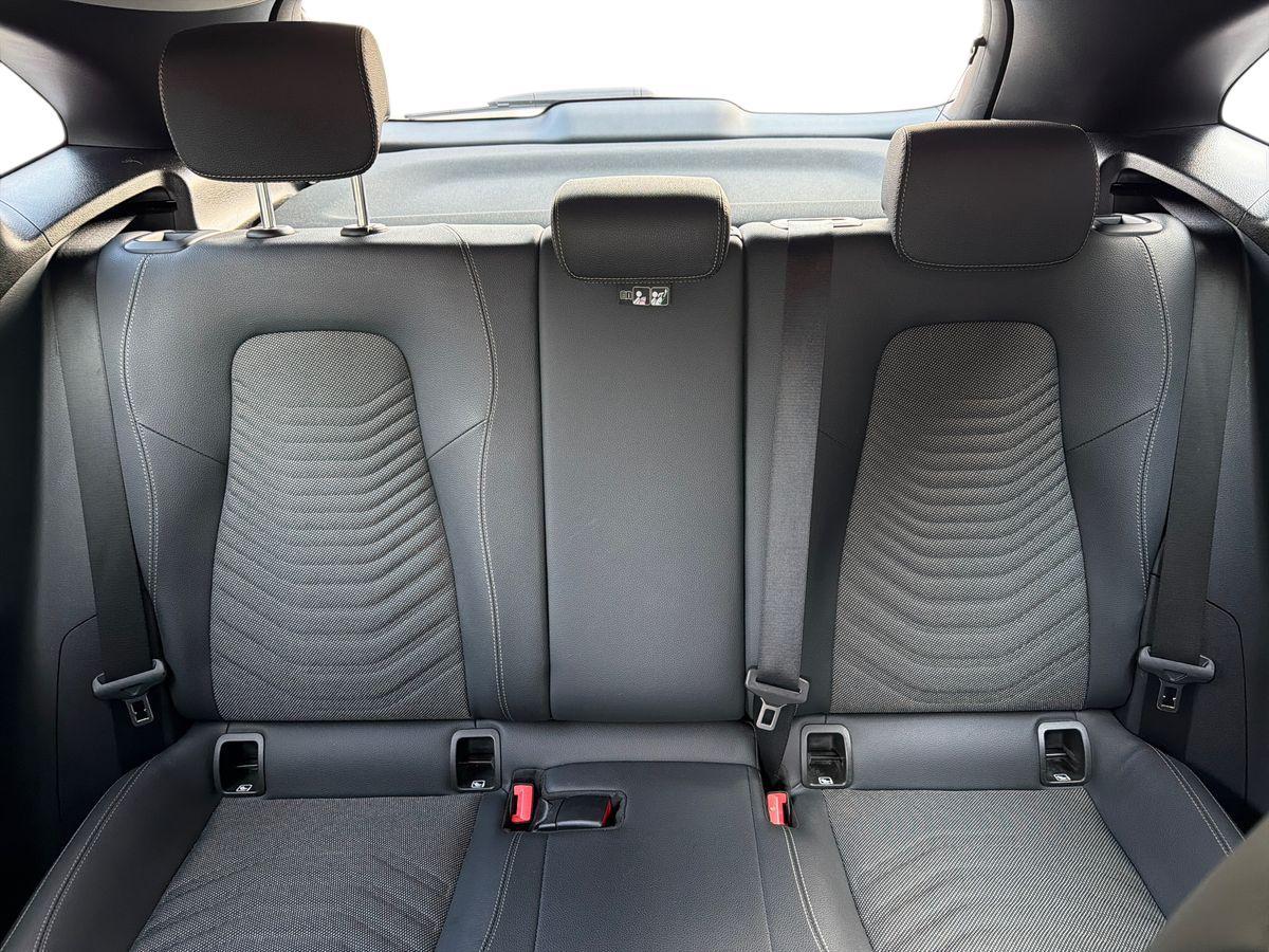 Mercedes-Benz GLA 180 Progressive Advanced auto