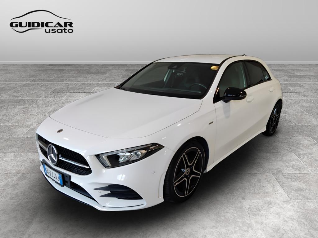 Mercedes-Benz Classe A - W177 2018 - A 180 d Premium Night edition
