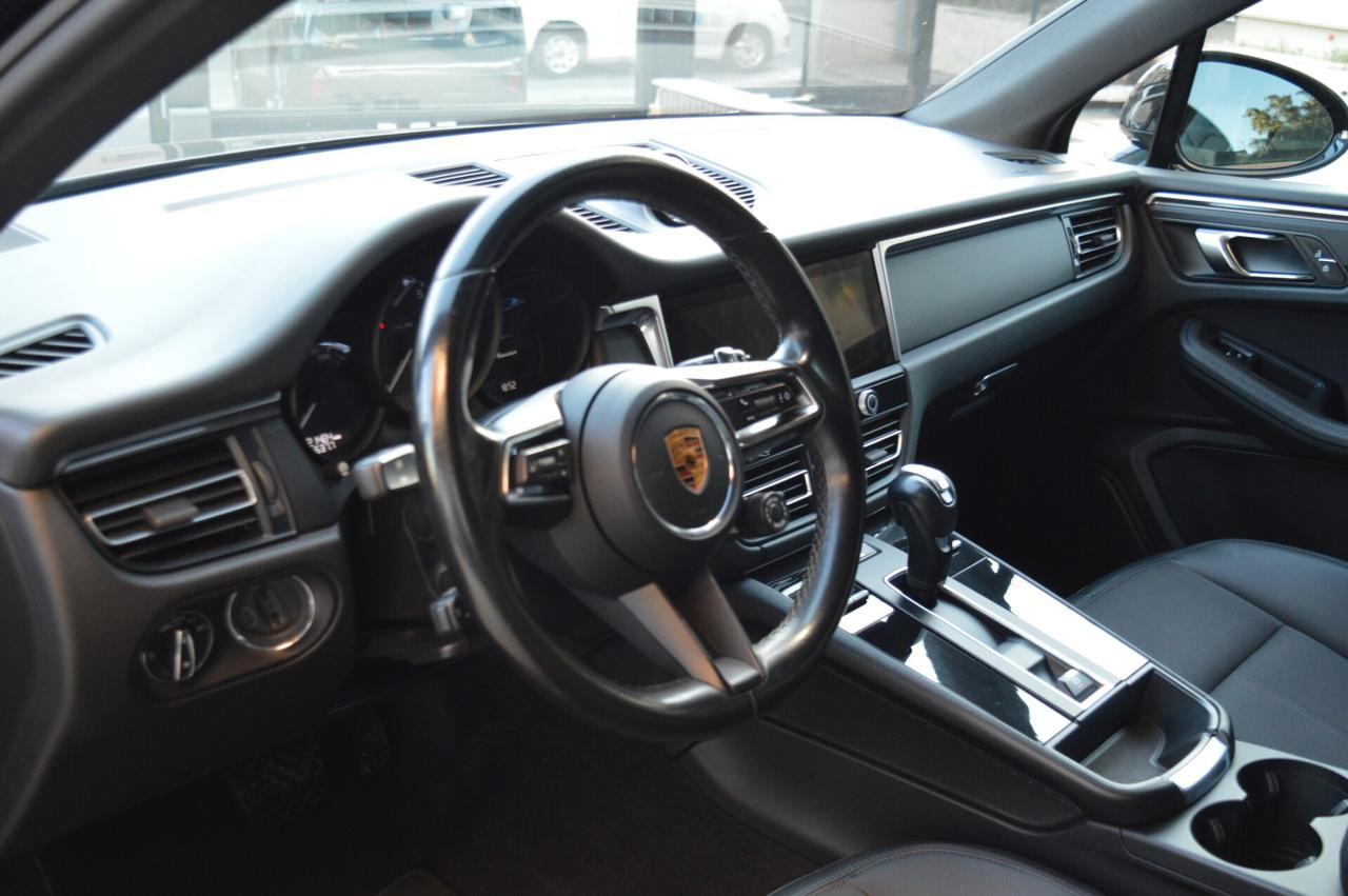 Porsche Macan 2.0 PDK