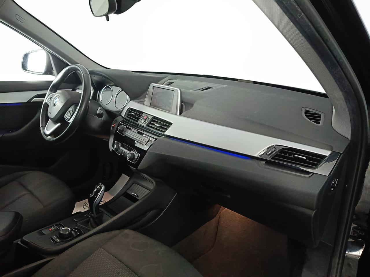 BMW X1 F48 2019 - X1 sdrive18d Advantage auto