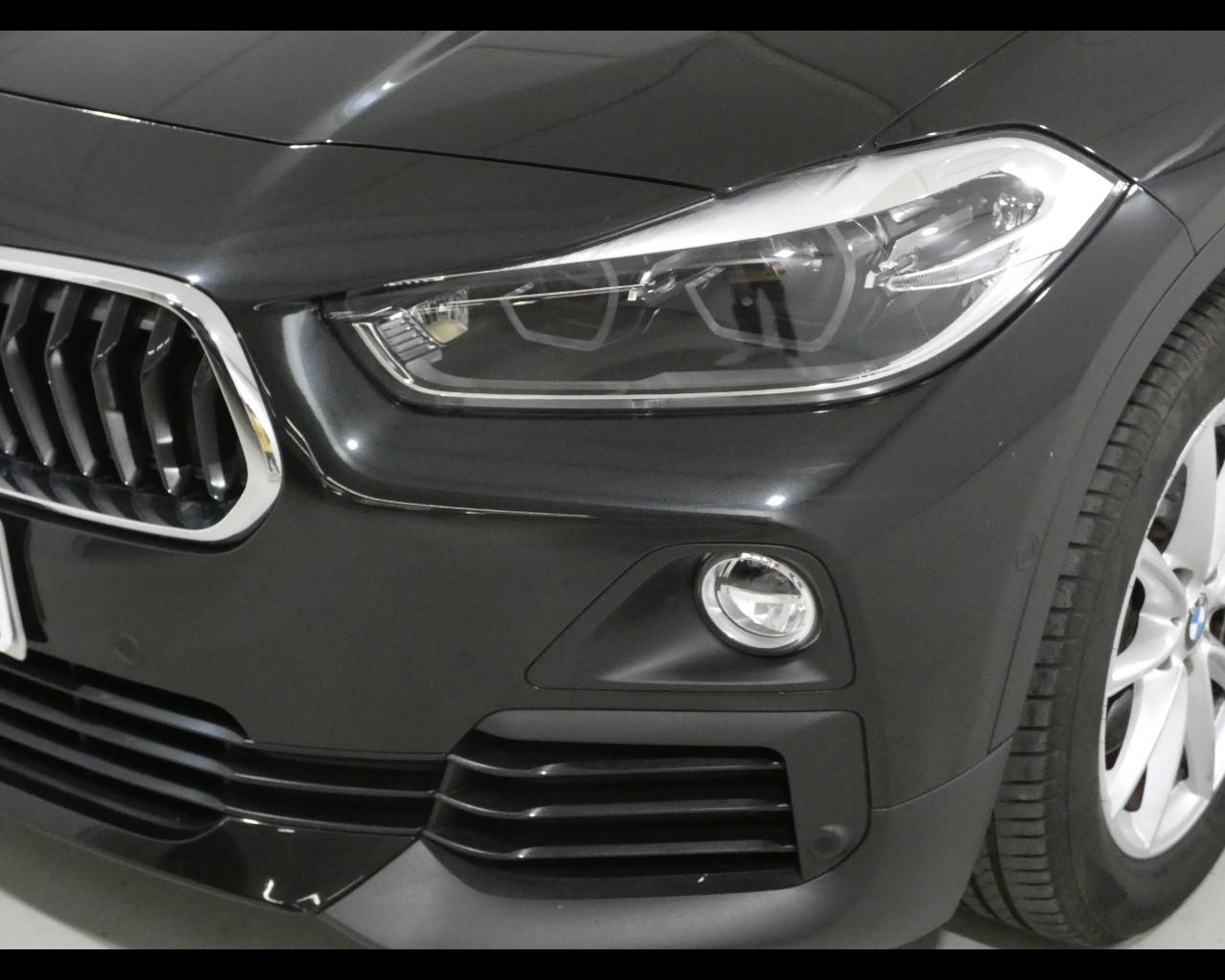 BMW X2 (F39) - X2 sDrive18d Business-X