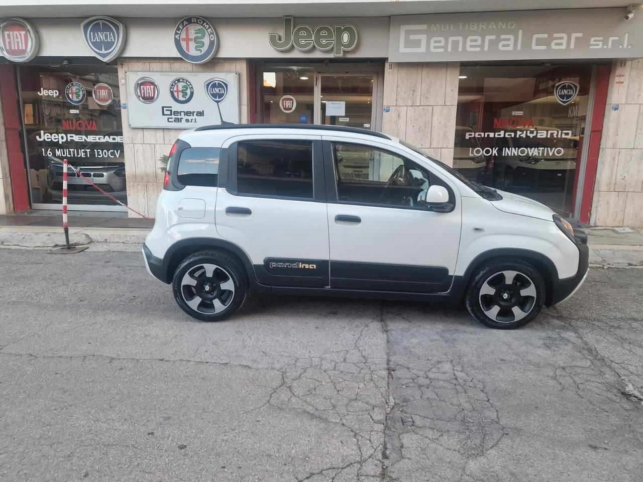 Fiat Panda 1.0 FireFly S&S Hybrid Pandina cross