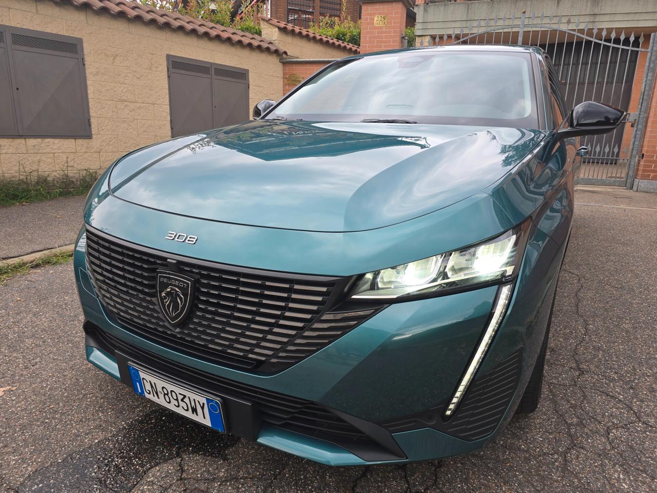 Peugeot 308 Allure Pack 1.5 BlueHdi 131cv (My'24 modello nuovo)