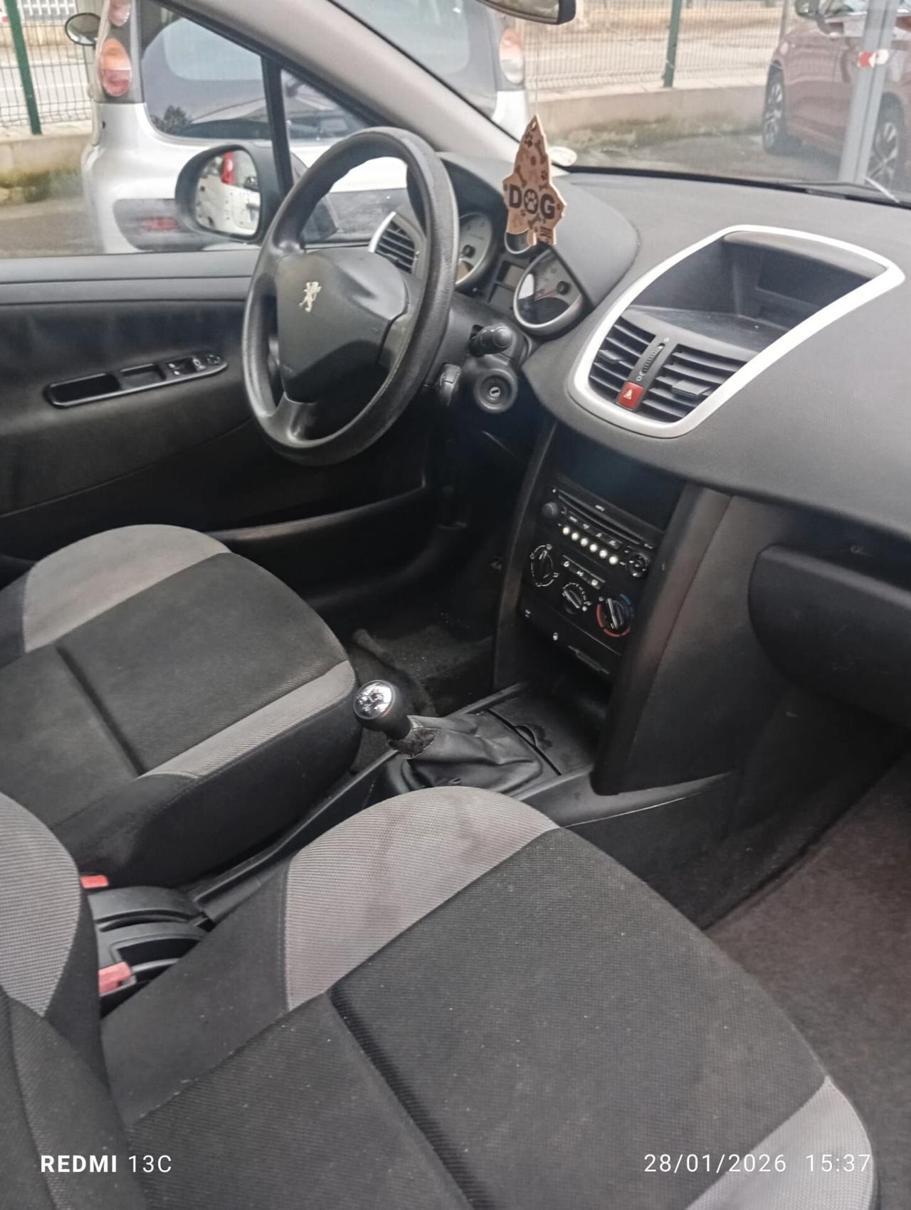 Peugeot 207 1.4 HDi 70CV 5p. ONE Line