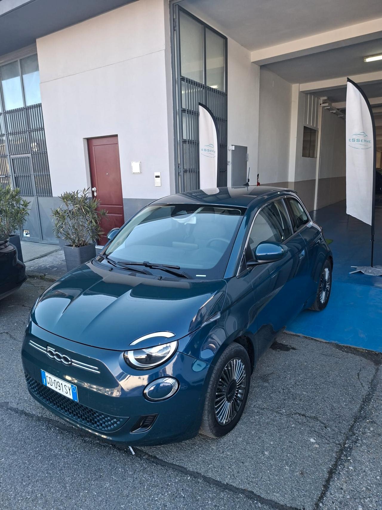 Fiat 500 500e Berlina 42 kWh Icon