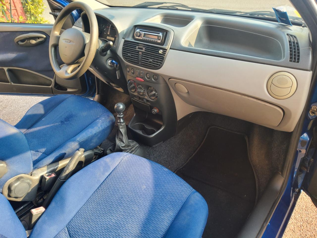 Fiat Punto 1.2i cat 3 porte Feel
