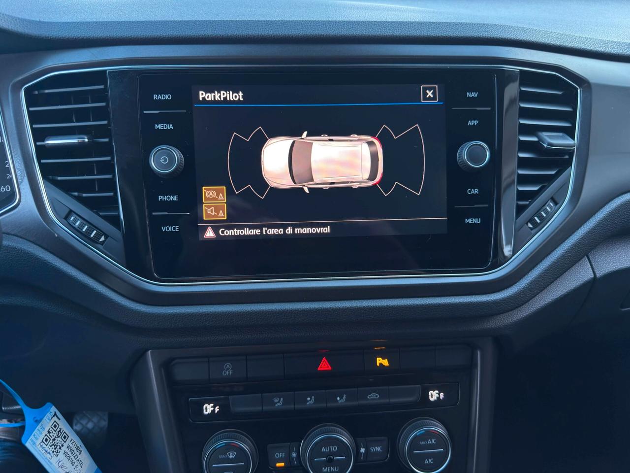 Volkswagen T-Roc 1.6 TDI SCR Business BlueMotion Technology