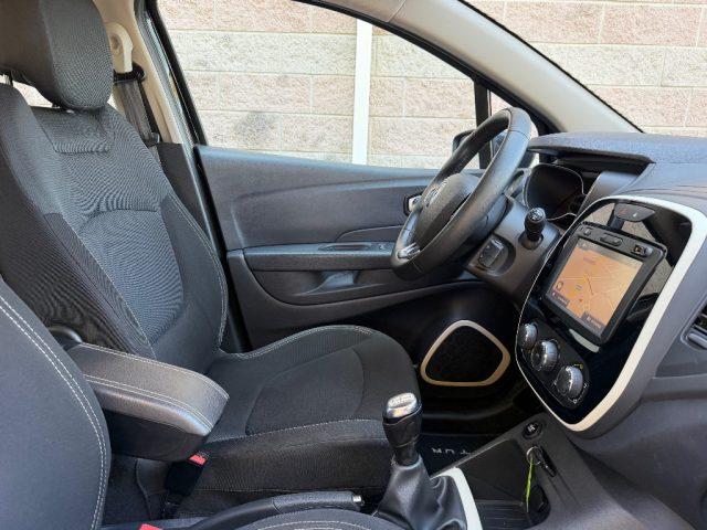 RENAULT Captur 0.9 90CV TCE ENERGY BOSE NAVIGATORE SENSORI PARCH.