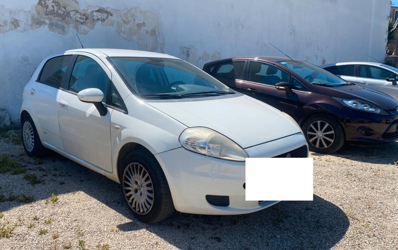 Fiat Grande Punto Grande Punto 1.3 MJT 75 CV 3 porte Dynamic