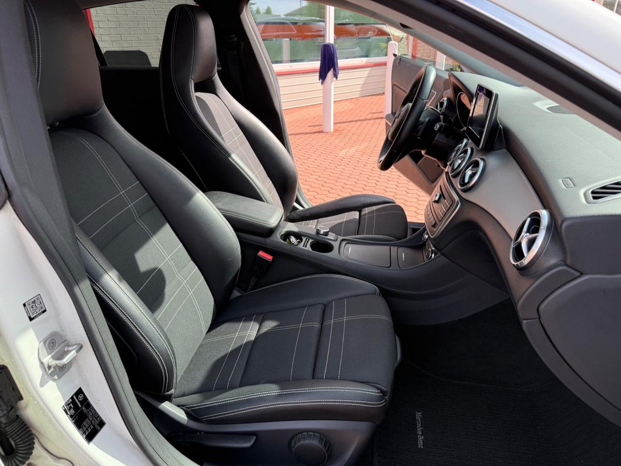 Mercedes-benz CLA 200 d S.W. NIGHT EDITION Automatic Sport