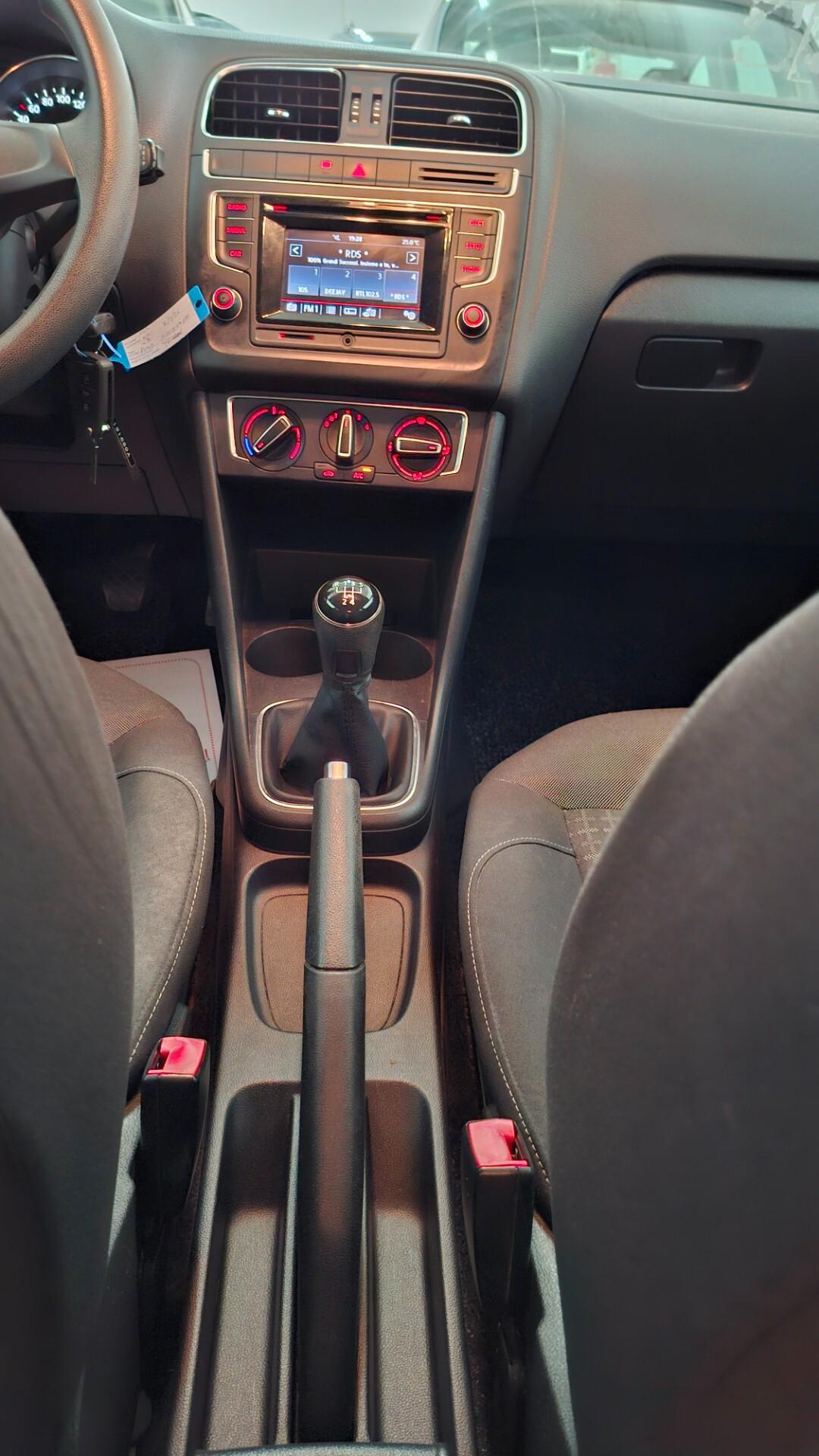 VOLKSWAGEN POLO 2014 DIESEL EURO6B COME NUOVA