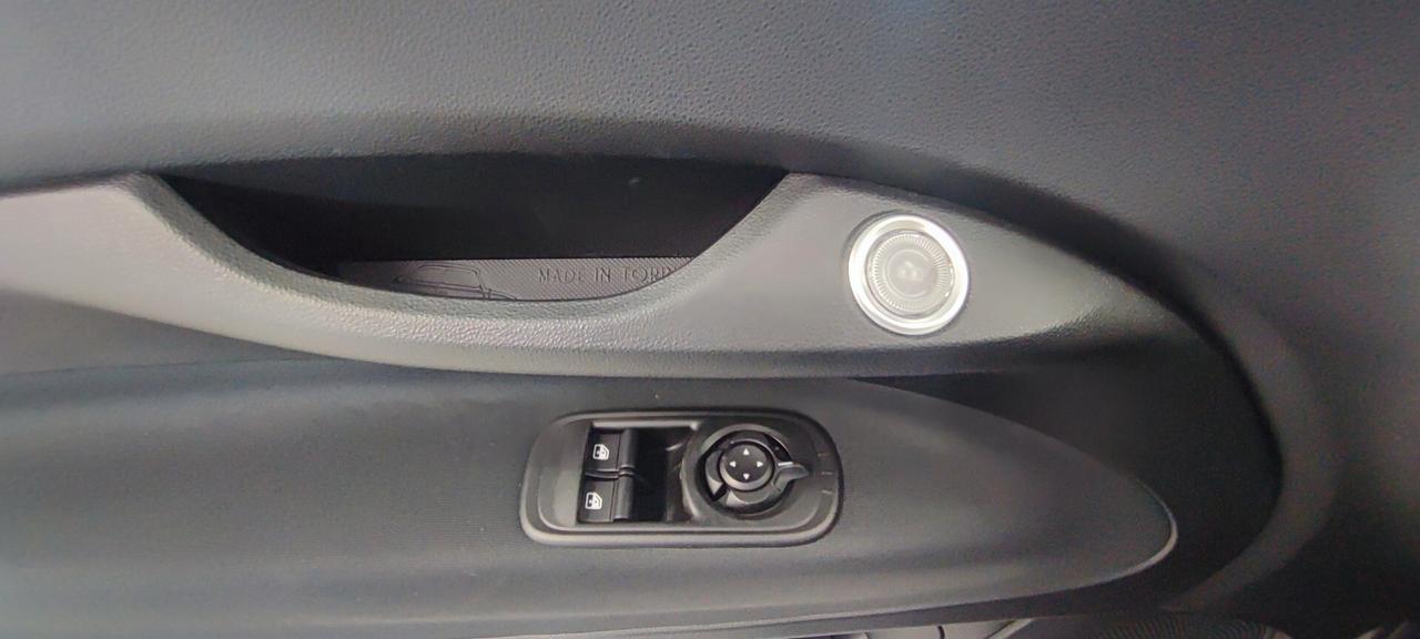 Fiat 500 Berlina Hybrid Icon