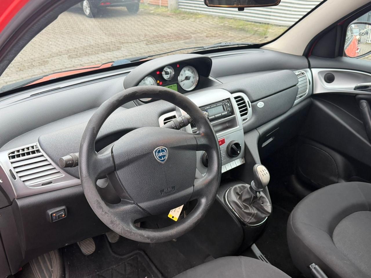 Lancia Ypsilon 1.2 69 CV 5 porte GPL Ecochic Platinum