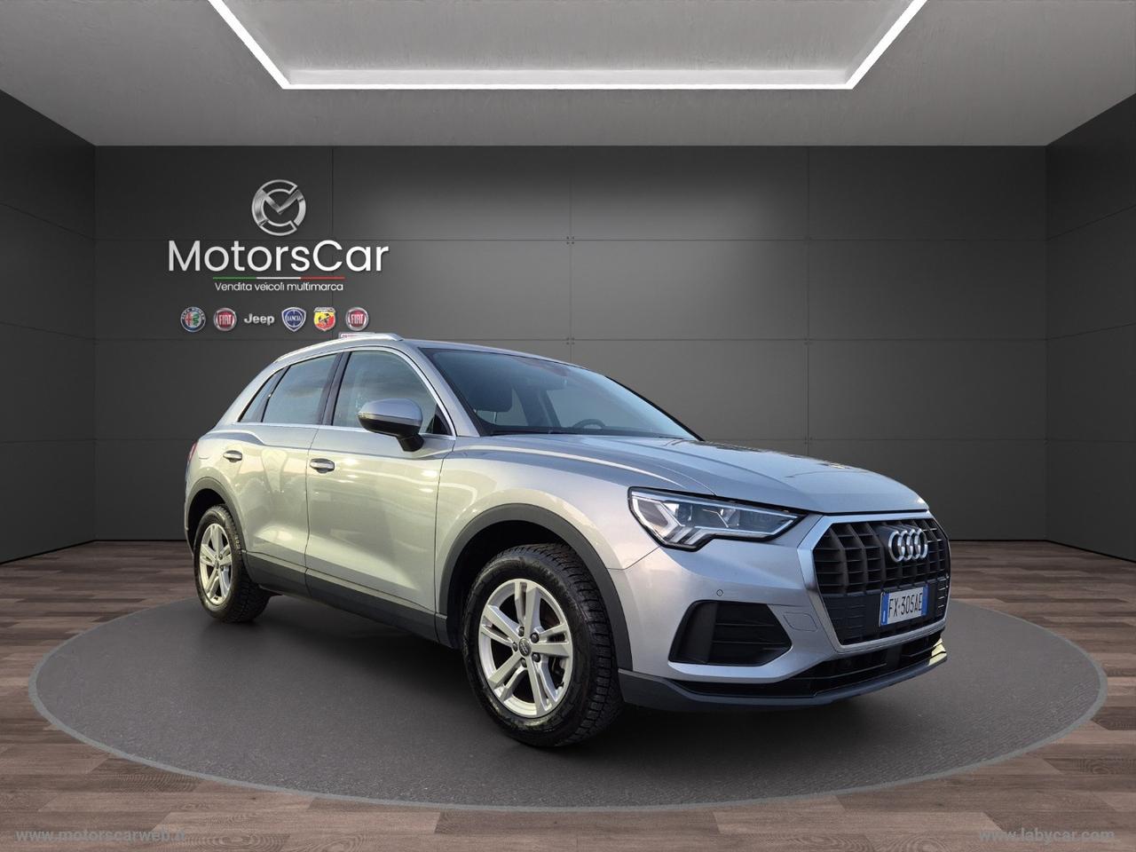 AUDI Q3 35 TFSI S tronic Business