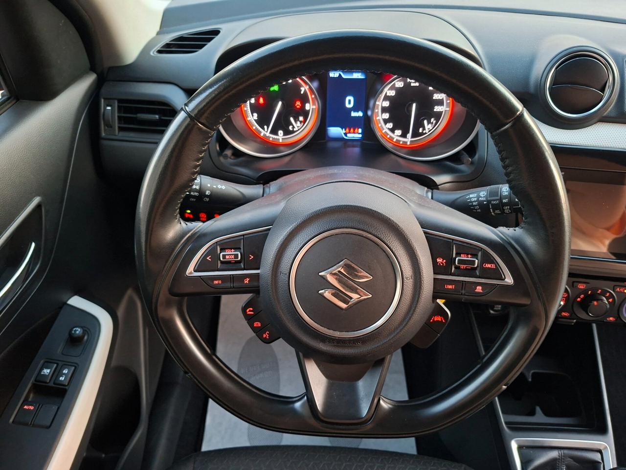 Suzuki Swift 1.2h Cool *NEOPATENTATI*