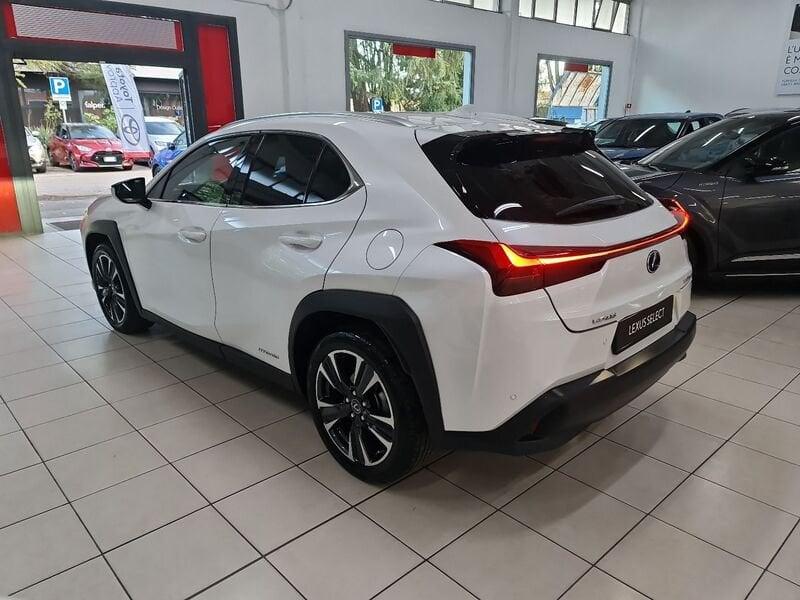 Lexus UX Hybrid Luxury