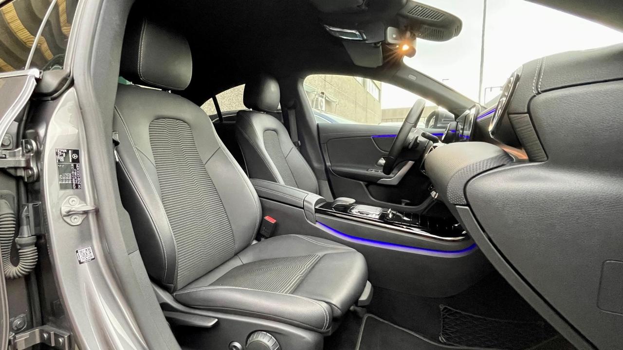 Mercedes CLA 200 d Automatic led Pacchetto luci