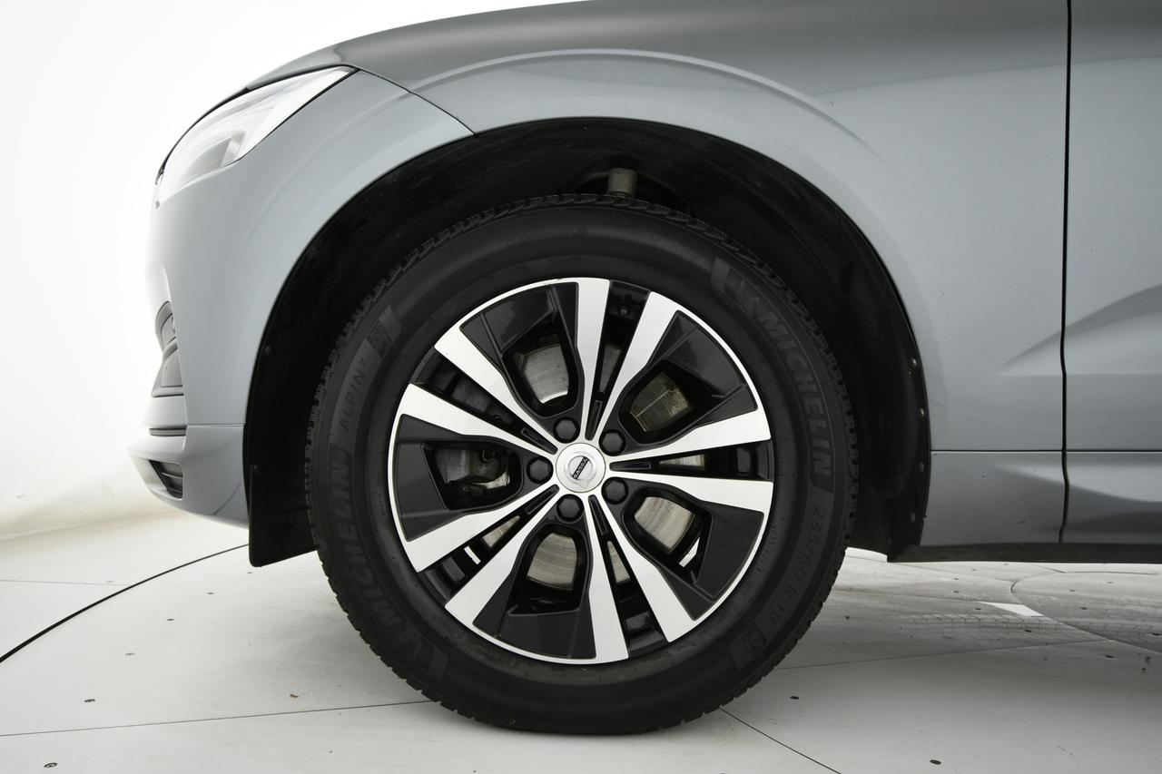 VOLVO XC60 2.0 b4 Momentum Pro awd auto CAMERA+APP CONNECT