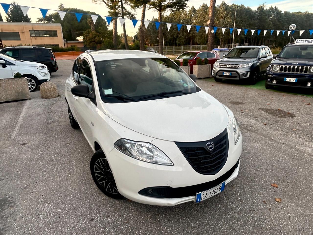 "UNA CHICCA" Lancia Ypsilon 1.2 69 CV 5 porte GPL Edition