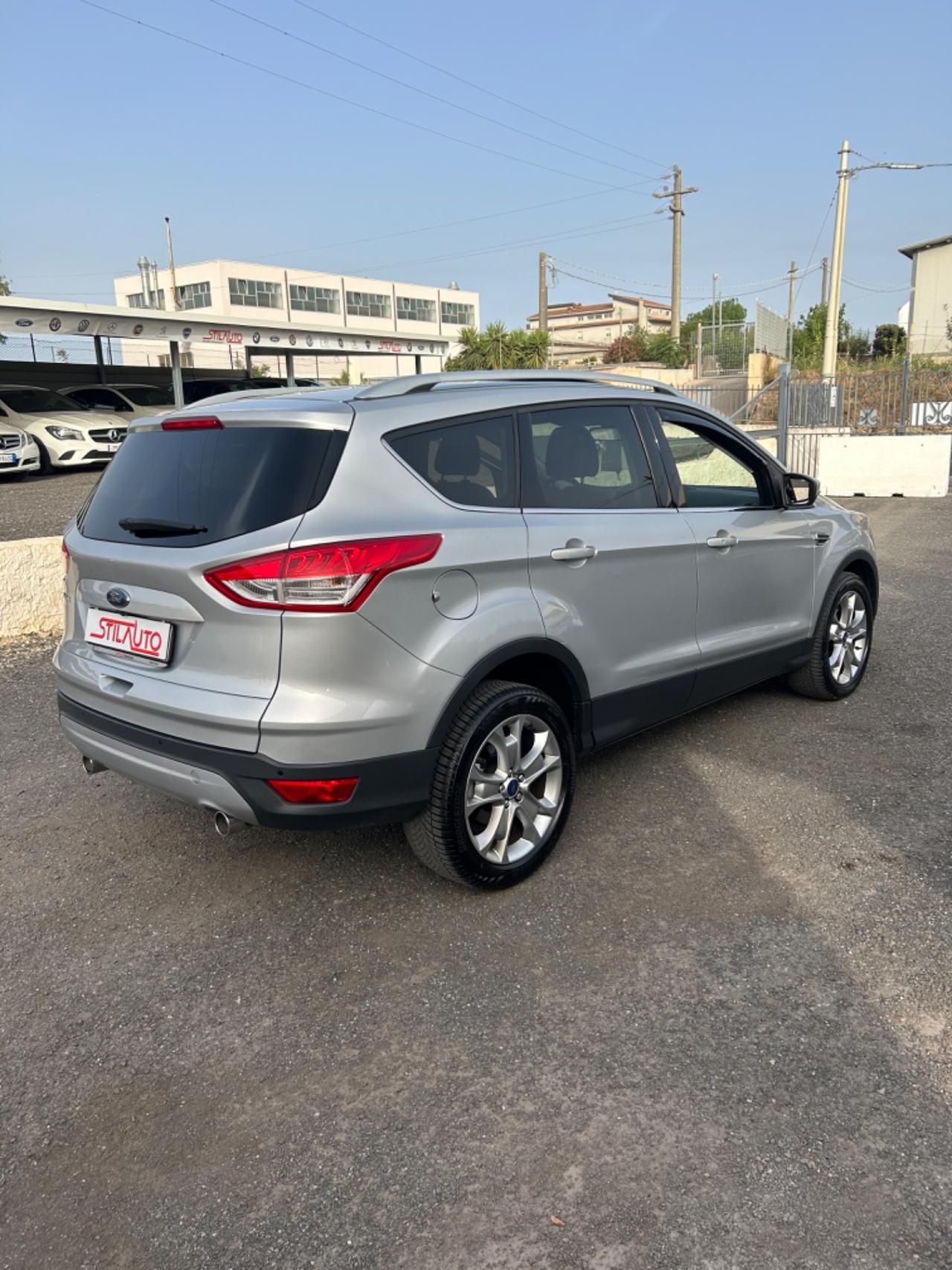 Ford Kuga 2.0 TDCI 150 CV S&S 4WD Titanium