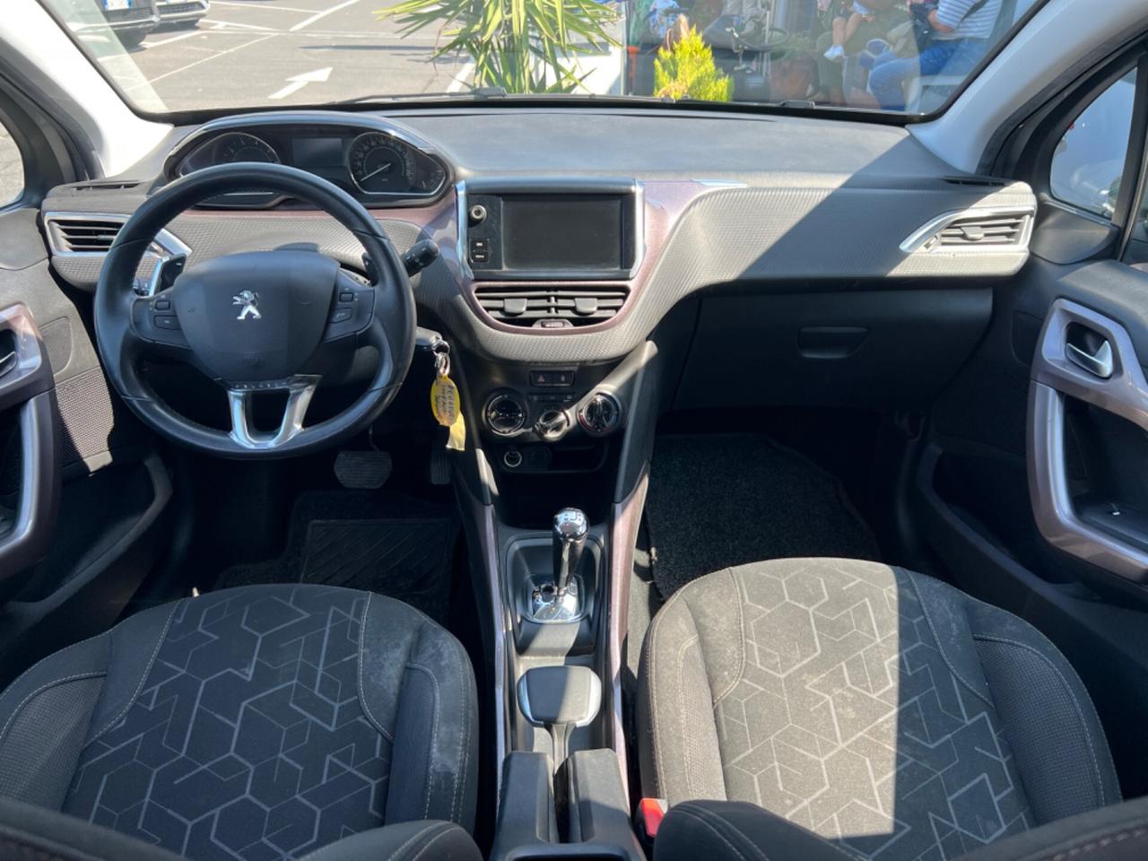 Peugeot 2008 PureTech 82 Active Automatico